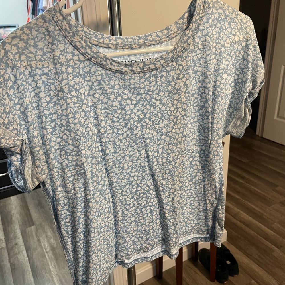 Aeropostale t-shirt. Size small.